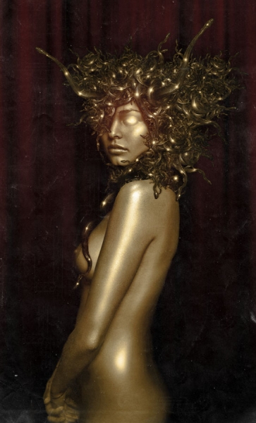 Photograph Lionel Deluy Lina Medusa on One Eyeland